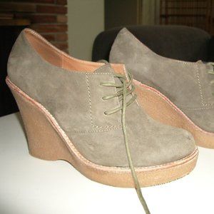JEFFREY CAMPBELL OLIVE GREEN SUEDE "HAVANA"  LACE-UP WEDGES